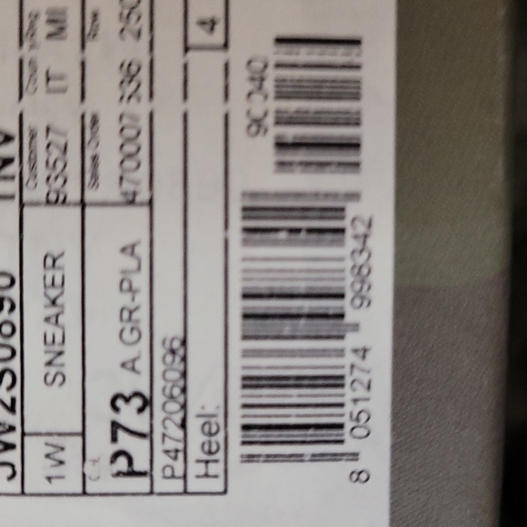 COPY - Valentino Rockstud Camo Sneakers - Picture 9 of 9